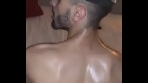 Meu primo safado meteu sem dó (Mais pornô amador no twitter @gayspacexx)