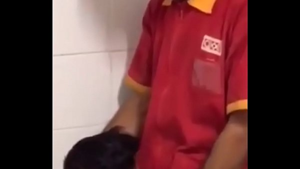 Mamada a empleado del OXXO