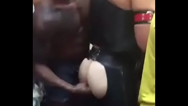 Fisting gay en Pride 2018.