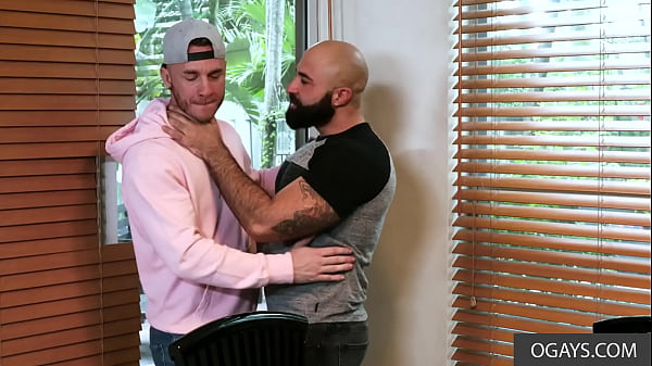 Hairy gay bloke fucks like mad – Atlas Grant, Mac Savage 7 min