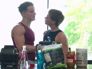 Twink Learns Smoothie Recipe Then Gets Bred by Muscular Stud
